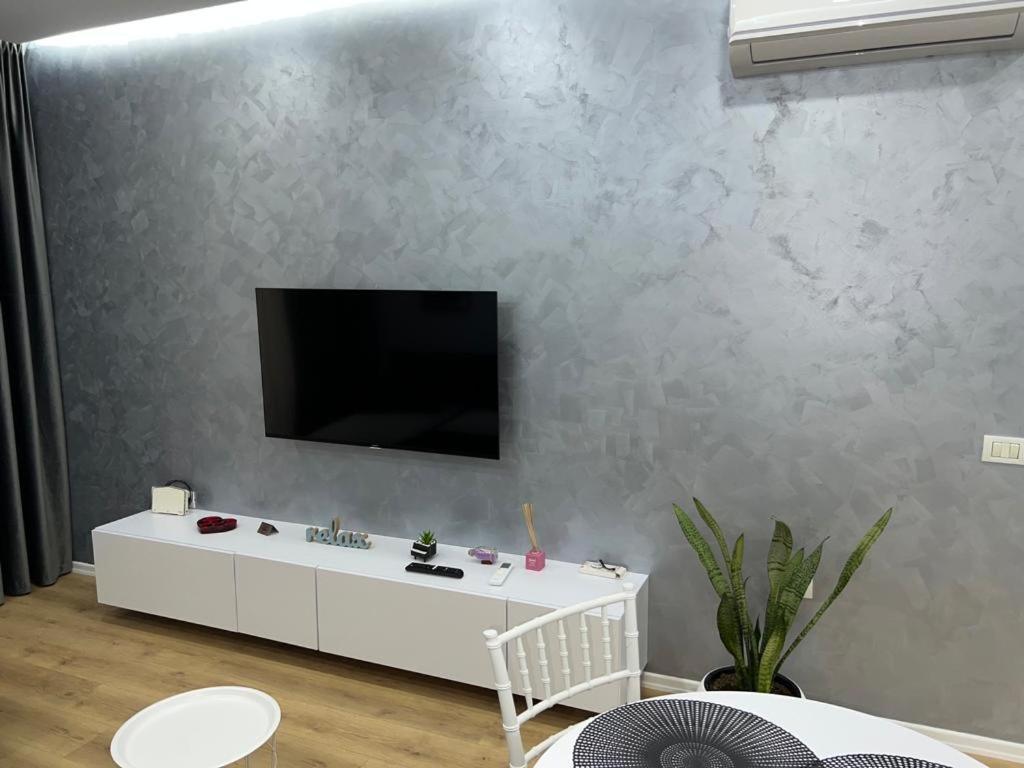 Franci'S Apartment No1 Tirana Extérieur photo